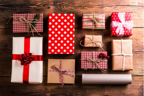 How To Plan Ahead For An Easy Christmas wrap presents